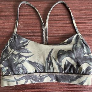 Lululemon Flo Y sports bra